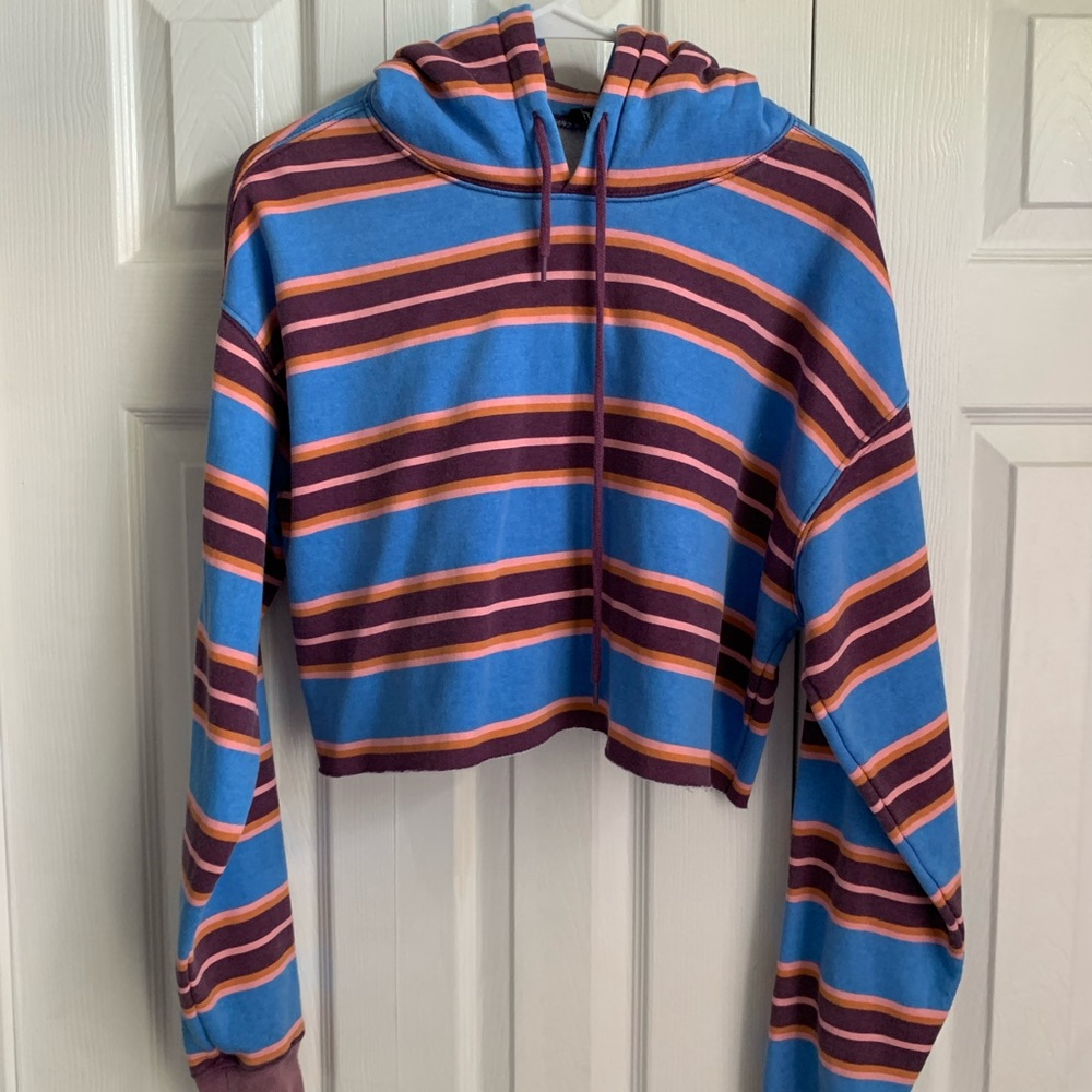 Cropped sweater